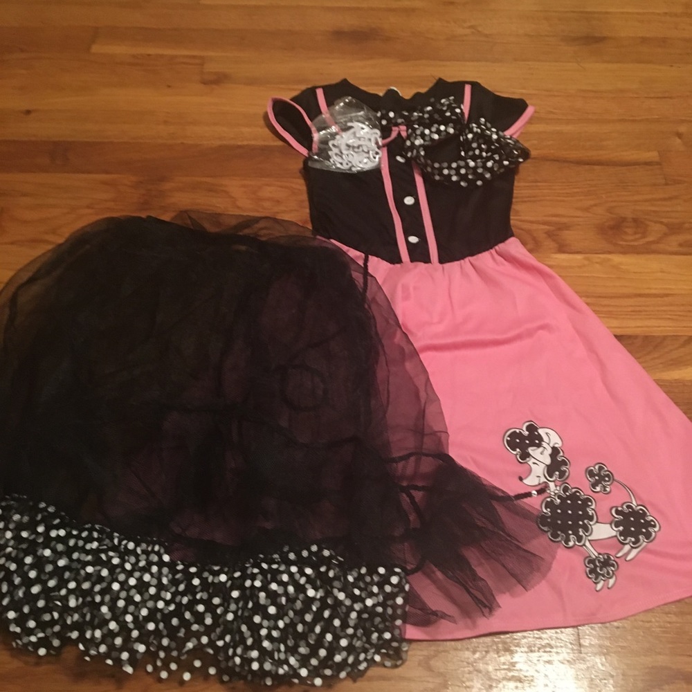 Poodle skirt girls Halloween costume